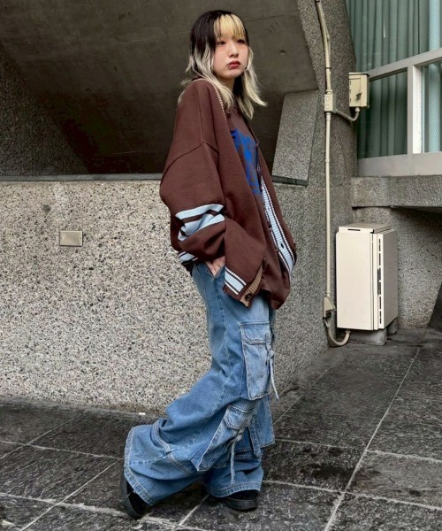 Candy Stripper（キャンディストリッパー）の「8 POCKETS DENIM パンツ（デニムパンツ・レディース・ライトインディゴブルー/ブラック・FREE）」の11枚目の写真