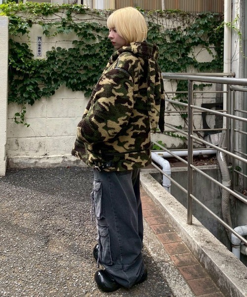 Candy Stripper（キャンディストリッパー）の「8 POCKETS DENIM パンツ（デニムパンツ・レディース・ライトインディゴブルー/ブラック・FREE）」の13枚目の写真