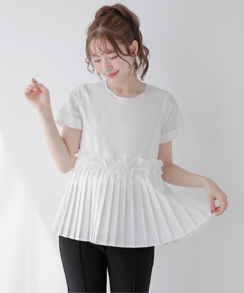 Fit more(フィットモア)の「プリーツフリルシャツ袖ブラウス(シャツ/ブラウス・レディース・ホワイト/ブラック・FREE)」の1枚目の写真