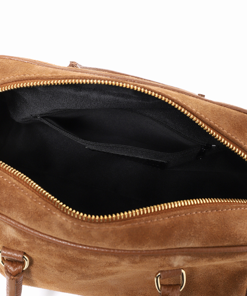 U by SPICK&SPAN（ユーバイスピックアンドスパン）の「《WEB限定/追加》AULENTTI /オウレンティSUEDE BOSTON BAG5（ボストンバッグ・レディース・キャメル・FREE）」の7枚目の写真