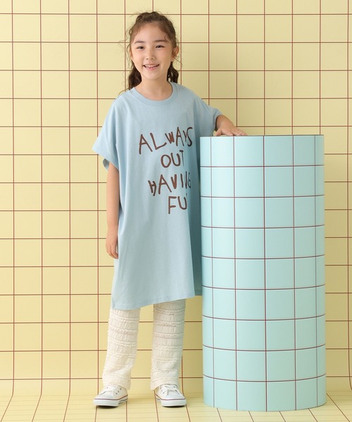 LEPSIM（レプシィム）の「【KIDS】手描きロゴBIGノースリチュニック　576690（Tシャツ/カットソー・キッズ・ブルー/オフホワイト・120/140）」の17枚目の写真