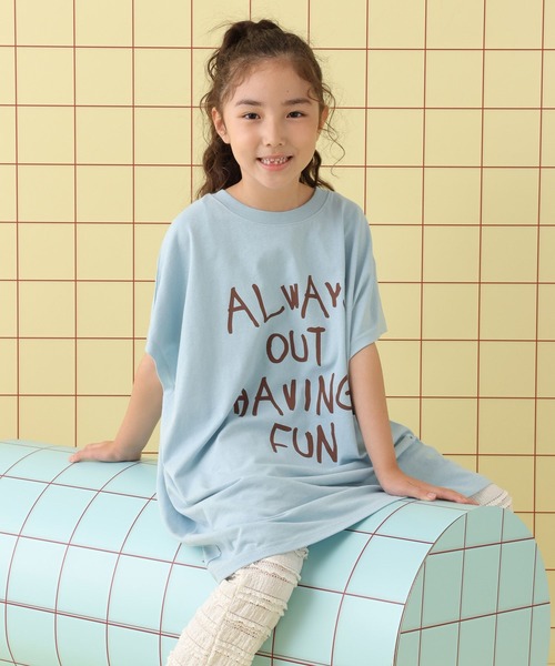 LEPSIM（レプシィム）の「【KIDS】手描きロゴBIGノースリチュニック　576690（Tシャツ/カットソー・キッズ・ブルー/オフホワイト・120/140）」の22枚目の写真