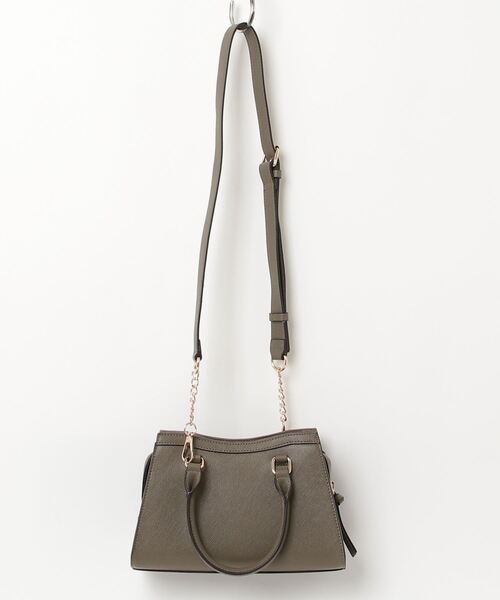 Guess（ゲス）の「WRENLEY Small Satchel サッチェルバッグ（ショルダーバッグ・レディース・ブラウン/オリーブ/ストーン/レッド・ONE SIZE）」の7枚目の写真
