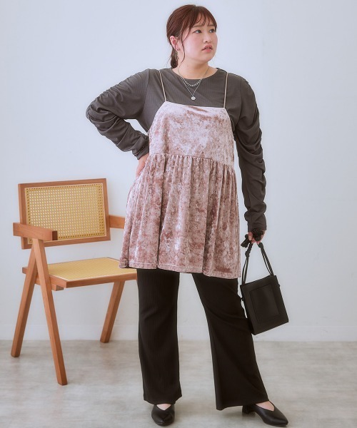 SMILE LAND（スマイルランド）の「＜大きいサイズ＞カットベロアキャミソール（キャミソール・レディース・ブラック/ピンク系・4L/3L/L/5L/LL）」の5枚目の写真