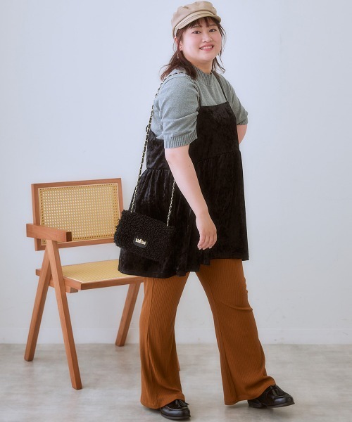 SMILE LAND（スマイルランド）の「＜大きいサイズ＞カットベロアキャミソール（キャミソール・レディース・ブラック/ピンク系・4L/3L/L/5L/LL）」の7枚目の写真