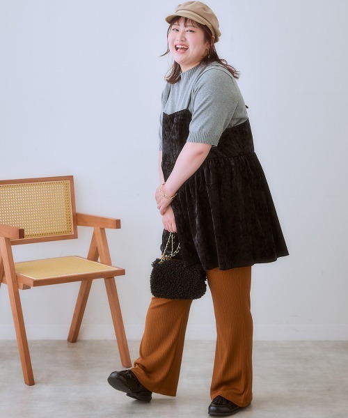 SMILE LAND（スマイルランド）の「＜大きいサイズ＞カットベロアキャミソール（キャミソール・レディース・ブラック/ピンク系・4L/3L/L/5L/LL）」の9枚目の写真