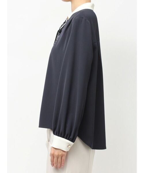 TONAL（トーナル）の「スカーフタイドッキングブラウス（シャツ/ブラウス・レディース・ネイビー/オフホワイト/ベビーピンク・MEDIUM）」の17枚目の写真