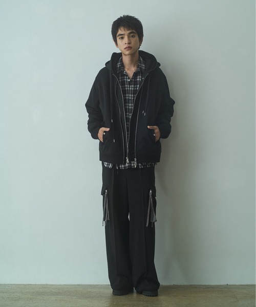 PHILTHEORY(フィルセオリー)の「Layered duck sweat parka / レイヤードダックスウェットパーカー(パーカー・メンズ・ブラック/グレー・3/2/1)」の3枚目の写真