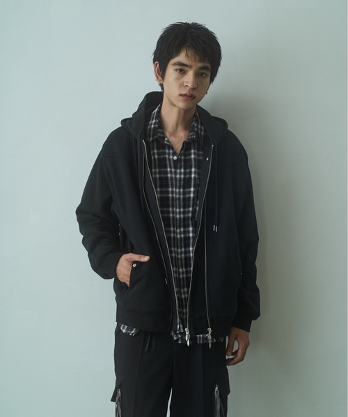 PHILTHEORY(フィルセオリー)の「Layered duck sweat parka / レイヤードダックスウェットパーカー(パーカー・メンズ・ブラック/グレー・3/2/1)」の6枚目の写真