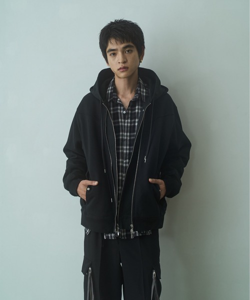 PHILTHEORY(フィルセオリー)の「Layered duck sweat parka / レイヤードダックスウェットパーカー(パーカー・メンズ・ブラック/グレー・3/2/1)」の7枚目の写真