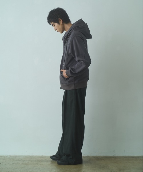 PHILTHEORY(フィルセオリー)の「Layered duck sweat parka / レイヤードダックスウェットパーカー(パーカー・メンズ・ブラック/グレー・3/2/1)」の14枚目の写真