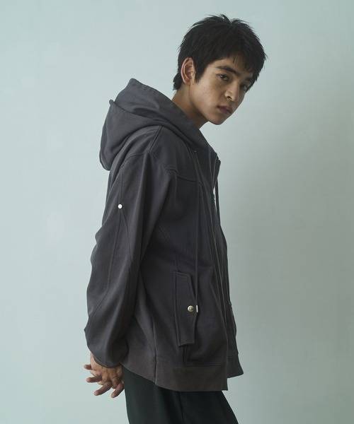 PHILTHEORY(フィルセオリー)の「Layered duck sweat parka / レイヤードダックスウェットパーカー(パーカー・メンズ・ブラック/グレー・3/2/1)」の19枚目の写真
