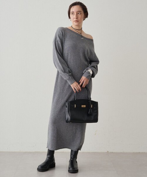着用2回のみLOUNGEDRESS ウール100Vニット ¥18,700（税込） LOUNGEDRESS（ラウンジドレス）の「ウールカシミヤニットワンピース
