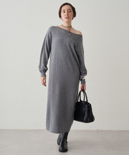着用2回のみLOUNGEDRESS ウール100Vニット ¥18,700（税込） LOUNGEDRESS（ラウンジドレス）の「ウールカシミヤニットワンピース