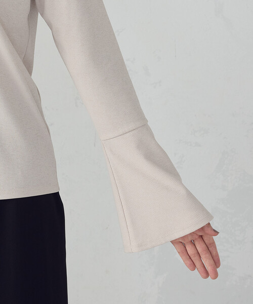 COMME CA ISM(コムサイズム)の「フレアースリーブ カットソー(Tシャツ/カットソー・レディース・ベージュ/ダークブラウン・MEDIUM/LARGE)」の14枚目の写真