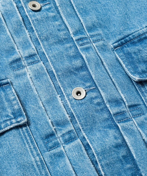 meanswhile(ミーンズワイル)の「Fade Denim Pleated Sleeve Blouse(デニムジャケット・メンズ・インディゴブルー/オフホワイト・4(XL)/3(L)/1(S)/2(M))」の4枚目の写真