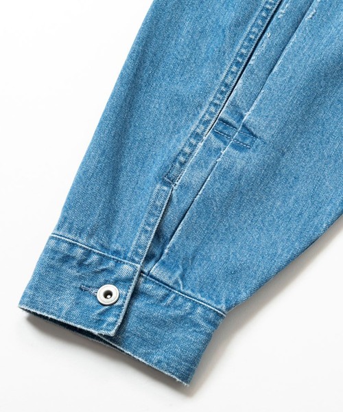 meanswhile(ミーンズワイル)の「Fade Denim Pleated Sleeve Blouse(デニムジャケット・メンズ・インディゴブルー/オフホワイト・4(XL)/3(L)/1(S)/2(M))」の7枚目の写真