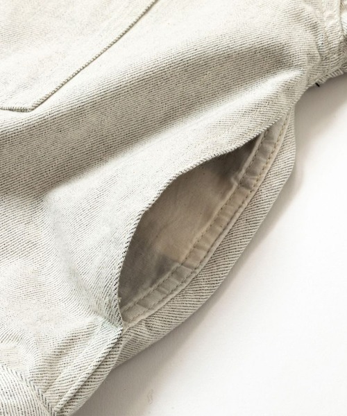 meanswhile(ミーンズワイル)の「Fade Denim Pleated Sleeve Blouse(デニムジャケット・メンズ・インディゴブルー/オフホワイト・4(XL)/3(L)/1(S)/2(M))」の13枚目の写真