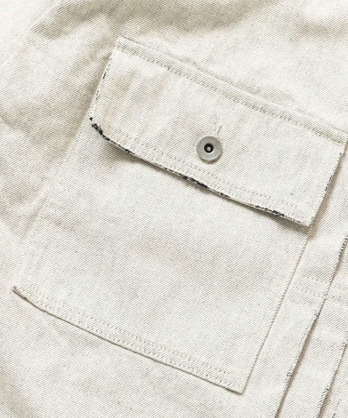 meanswhile(ミーンズワイル)の「Fade Denim Pleated Sleeve Blouse(デニムジャケット・メンズ・インディゴブルー/オフホワイト・4(XL)/3(L)/1(S)/2(M))」の11枚目の写真