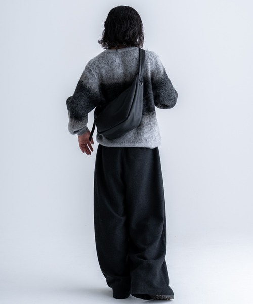 2way slit half moon bag / 2wayスリットハーフムーンバッグ