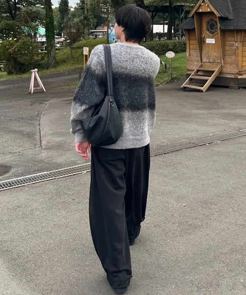 2way slit half moon bag / 2wayスリットハーフムーンバッグ