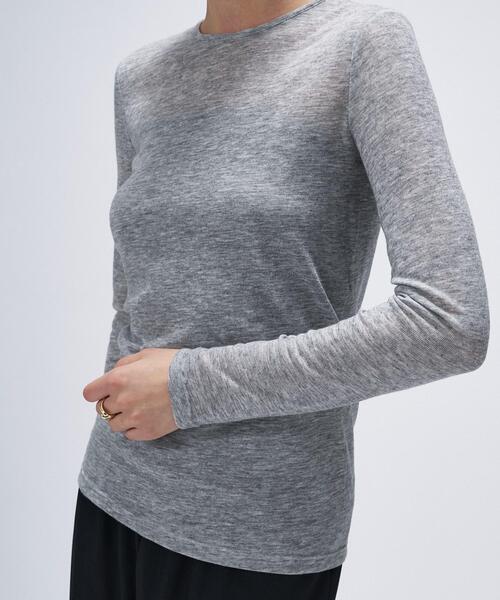 cloenc(クロエンス)の「【手洗い可】シアークルーネックプルオーバー(Tシャツ/カットソー・レディース・オフホワイト/ライトグレー系8/ベージュ系8/ブラック・02)」の6枚目の写真