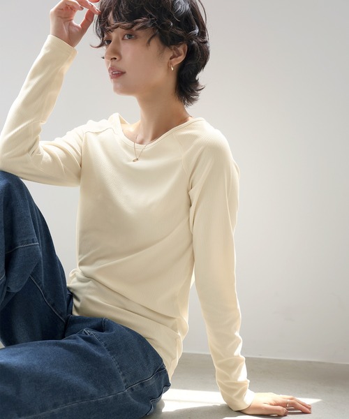 itto...(イット)の「ボートネックリブカットソー(Tシャツ/カットソー・レディース・アイボリー/チャコール・M)」の9枚目の写真