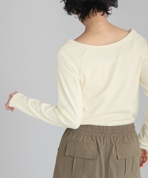 itto...(イット)の「ボートネックリブカットソー(Tシャツ/カットソー・レディース・アイボリー/チャコール・M)」の11枚目の写真