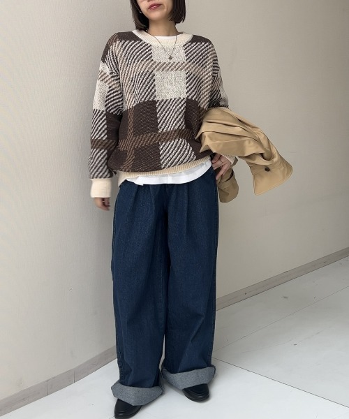 nissen（ニッセン）の「配色ジャガードオーバーサイズニット（ニット/セーター・レディース・ネイビー系1/グリーン系2/ブラック系3/オレンジ系1/オレンジ系2/ベージュ系3/ブラウン系1/グレー系3・S～Ｍ/L～LL）」の4枚目の写真