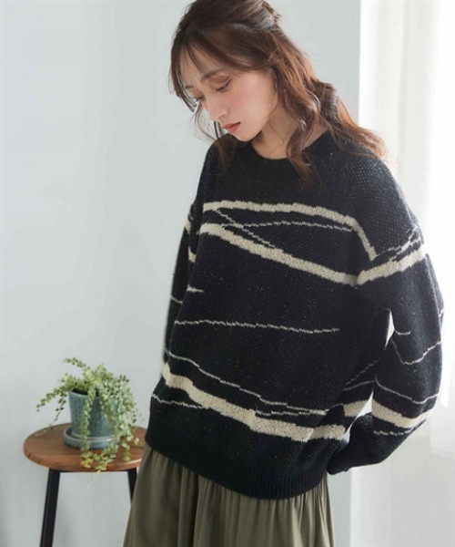 nissen（ニッセン）の「配色ジャガードオーバーサイズニット（ニット/セーター・レディース・ネイビー系1/グリーン系2/ブラック系3/オレンジ系1/オレンジ系2/ベージュ系3/ブラウン系1/グレー系3・S～Ｍ/L～LL）」の11枚目の写真