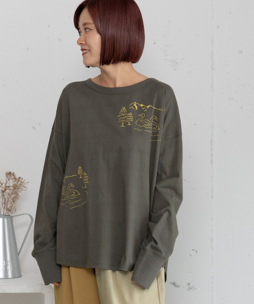 POU DOU DOU（プードゥドゥ）の「スワンレイクプリントロンT（Tシャツ/カットソー・レディース・オートミール/ダークグレー/レッド・M）」の5枚目の写真