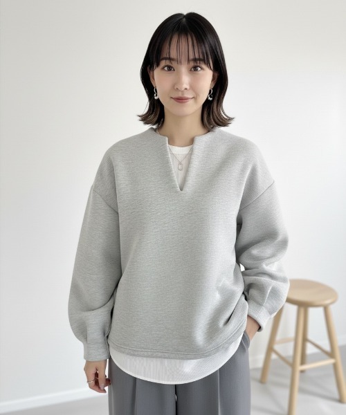 Lateru(ラテル)の「レディース V ネックダンボールトップス ぽわん袖プルオーバー 春夏秋(スウェット・レディース・アイボリー/ブラック/グレー・FREE)」の11枚目の写真