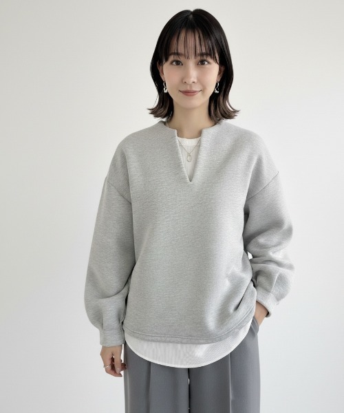 Lateru(ラテル)の「レディース V ネックダンボールトップス ぽわん袖プルオーバー 春夏秋(スウェット・レディース・アイボリー/ブラック/グレー・FREE)」の12枚目の写真