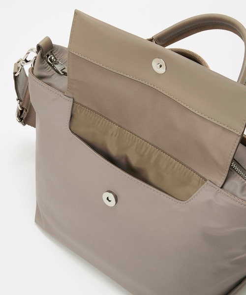 Breath TOPKAPI(ブレストプカピ)の「【Breath TOPKAPI】DAY TRIPPER デイトリッパー ナイロン 2way ミニ トートバッグ(トートバッグ・レディース・ブラック/グレイッシュベージュ/ブラウン・FREE)」の15枚目の写真