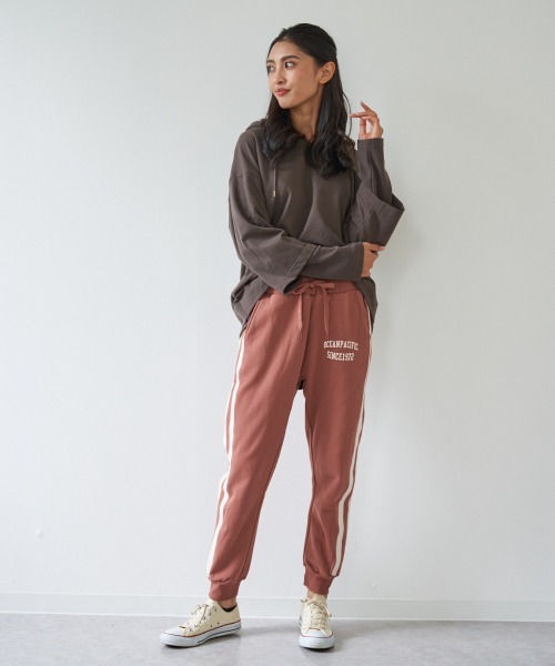 Ocean Pacific(オーシャンパシフィック)の「【OP:オーピー】レディース サイドライン 裏毛 スウェットパンツ(スウェットパンツ・レディース・ブラウン/ピンク・LARGE/MEDIUM)」の8枚目の写真