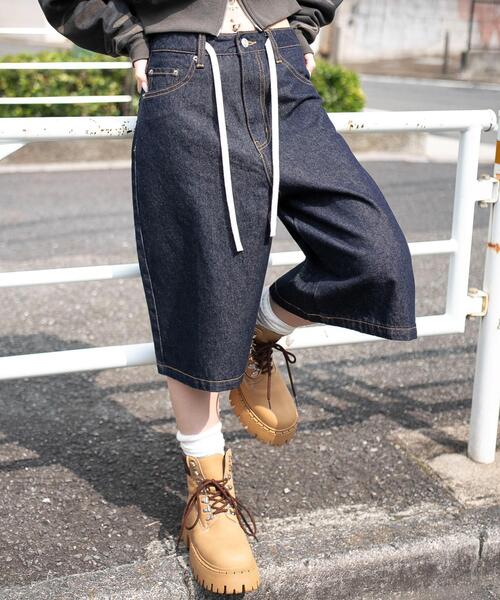 WEGO（ウィゴー）の「WEGO/【25年秋冬新作】リジッドバギーハーフパンツ（デニムパンツ・レディース・インディゴブルー・MEDIUM/SMALL）」の5枚目の写真