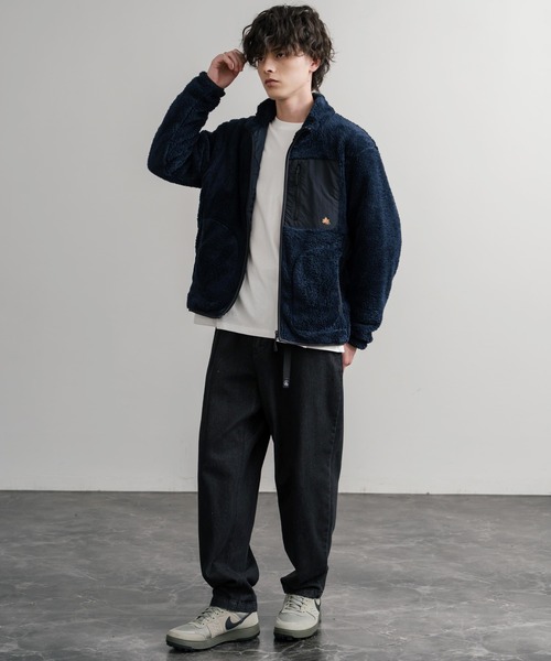 LOGOS(ロゴス)の「LOGOS ロゴス 裏地付きシャギーボアフリースブルゾン/ワンポイントロゴ入りボアジャケット(ブルゾン・メンズ・ベージュ/ブラック/ダークグリーン/ネイビー/ワイン・LL/M/L)」の6枚目の写真