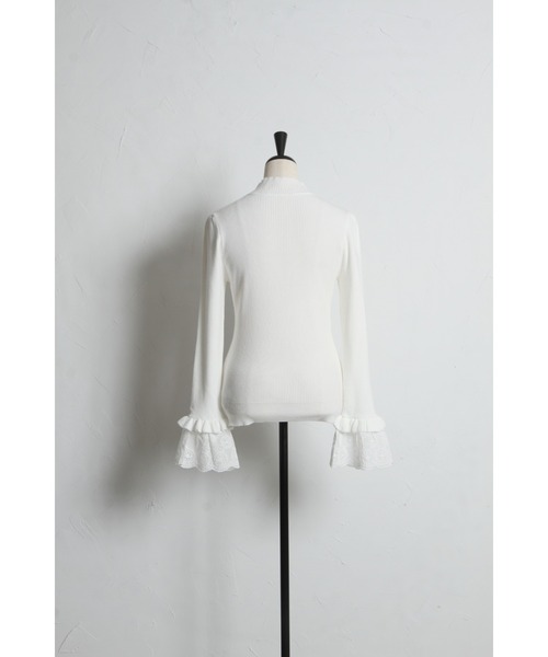 tocco closet（トッコ　クローゼット）の「【ZOZO限定】カットフラワーレースカフスニットトップス（ニット/セーター・レディース・アイボリー/ブラック・M）」の22枚目の写真