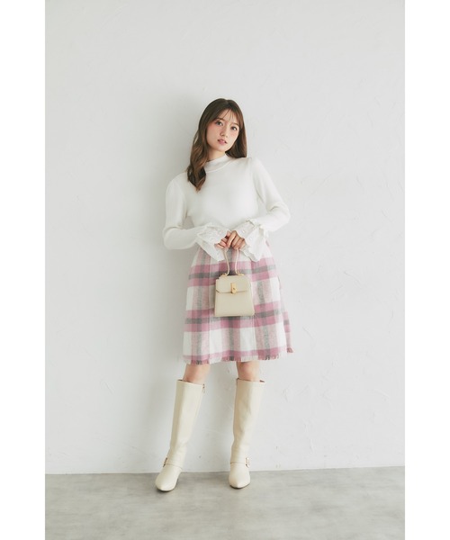tocco closet（トッコ　クローゼット）の「【ZOZO限定】カットフラワーレースカフスニットトップス（ニット/セーター・レディース・アイボリー/ブラック・M）」の5枚目の写真