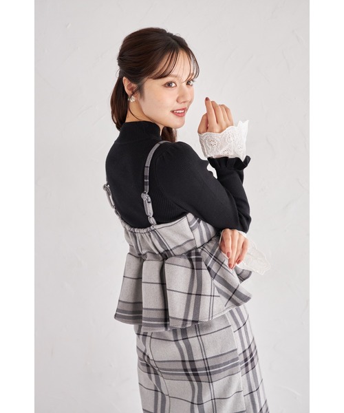 tocco closet（トッコ　クローゼット）の「【ZOZO限定】カットフラワーレースカフスニットトップス（ニット/セーター・レディース・アイボリー/ブラック・M）」の18枚目の写真