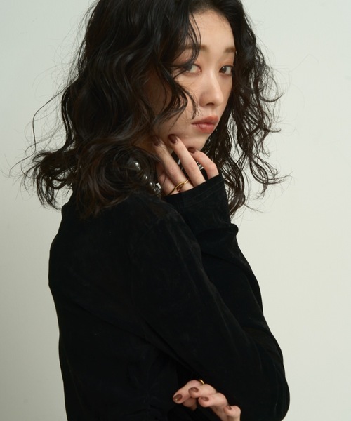 Lutim by u(ルチバイユー)の「Sheer velvet bottle neck long t-shirt / シアーベロアボトルネックロンT(Tシャツ/カットソー・レディース・ダークグレー/ブラウン/ブラック・FREE)」の10枚目の写真