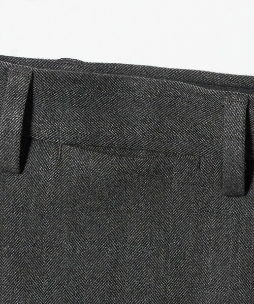 A DAY IN THE LIFE UNITED ARROWS(アデイインザライフユナイテッドアローズ)の「ヘリンボーン ミルド ノープリーツスラックス-セットアップ対応-<A DAY IN THE LIFE>(スラックス・メンズ・ダークグレー/ネイビー・S/XL/M/L)」の12枚目の写真