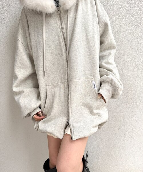 w closet(ダブルクローゼット)の「ファーフードZIPパーカー(パーカー・レディース・グレー/アイボリー/ブラウン・FREE)」の9枚目の写真