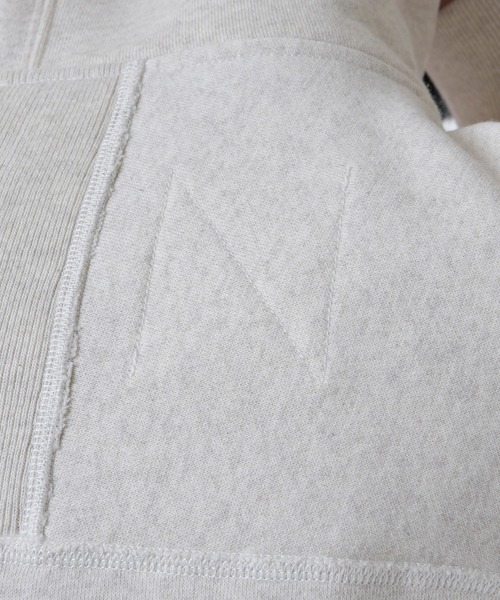 NEW BALANCE（ニューバランス）の「1000 スウェットプルオーバーフーディレギュラーフィット（パーカー・メンズ・ブラック/オフホワイト/グレー/ネイビー・SMALL/MEDIUM/LARGE/X-LARGE）」の9枚目の写真