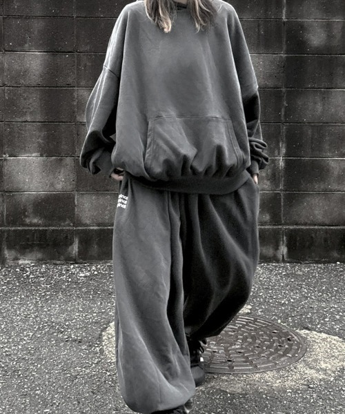 YACA（ヤーカ）の「Pigment Logo Loose Sweat PT/ピグメントロゴルーズスウェットパンツ【unisex item】（スウェットパンツ・レディース・チャコールグレー/ブラウン・FREE）」の9枚目の写真