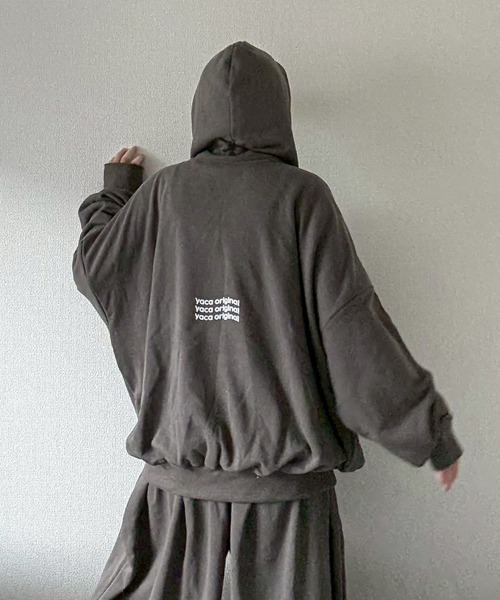 YACA（ヤーカ）の「Pigment Logo Loose Sweat PT/ピグメントロゴルーズスウェットパンツ【unisex item】（スウェットパンツ・レディース・チャコールグレー/ブラウン・FREE）」の17枚目の写真
