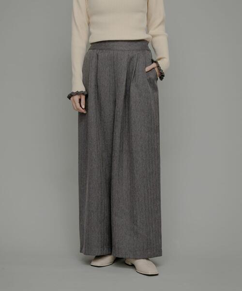 URBAN RESEARCH Sonny Label(アーバンリサーチサニーレーベル)の「ウォッシャブルワイドタックイージーパンツ(その他パンツ・レディース・グレー系その他/ブラック/ブラウン・36/38)」の2枚目の写真
