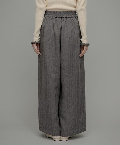 URBAN RESEARCH Sonny Label(アーバンリサーチサニーレーベル)の「ウォッシャブルワイドタックイージーパンツ(その他パンツ・レディース・グレー系その他/ブラック/ブラウン・36/38)」の17枚目の写真