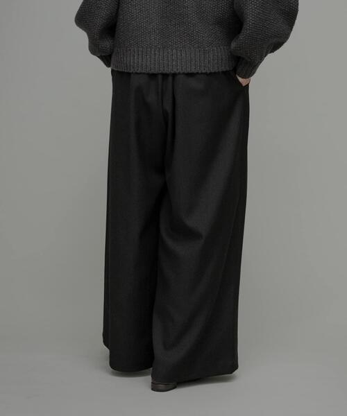 URBAN RESEARCH Sonny Label(アーバンリサーチサニーレーベル)の「ウォッシャブルワイドタックイージーパンツ(その他パンツ・レディース・グレー系その他/ブラック/ブラウン・36/38)」の21枚目の写真