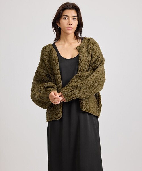 Saturdays NYC（サタデーズ ニューヨークシティ ）の「Halle Hand Woven Cardigan  | WOMEN（カーディガン/ボレロ・レディース・オリーブ/ブラック・M/S）」の5枚目の写真